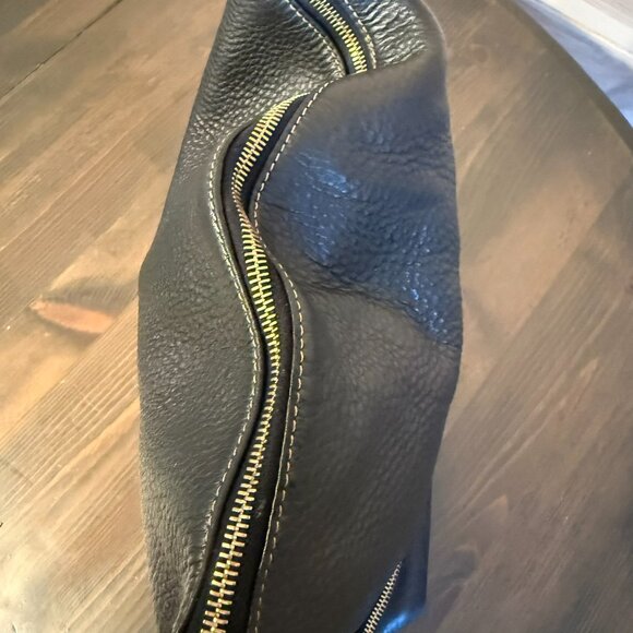 DOONEY & BOURKE  Zipper Pocket Sac Pebbled Black Purse Shoulder Bag - Picture 5 of 13